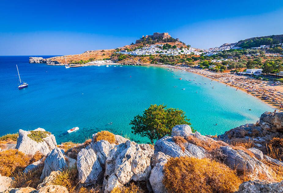 Solrige kyster i Grækenland