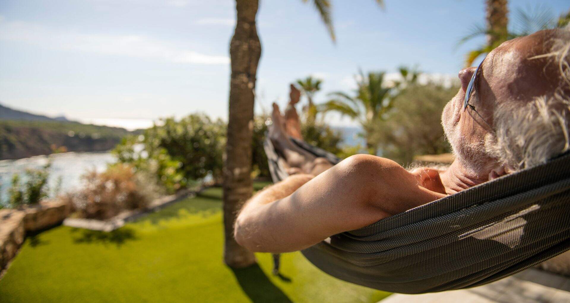 Nyd et øjebliks ingenting med en ferie hos Sunweb. Med så mange ferier at elske, at vi helt sikkert har den perfekte til dig.